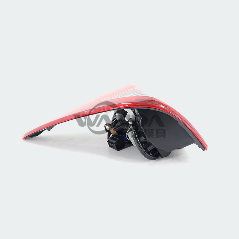 أضواء السيارة